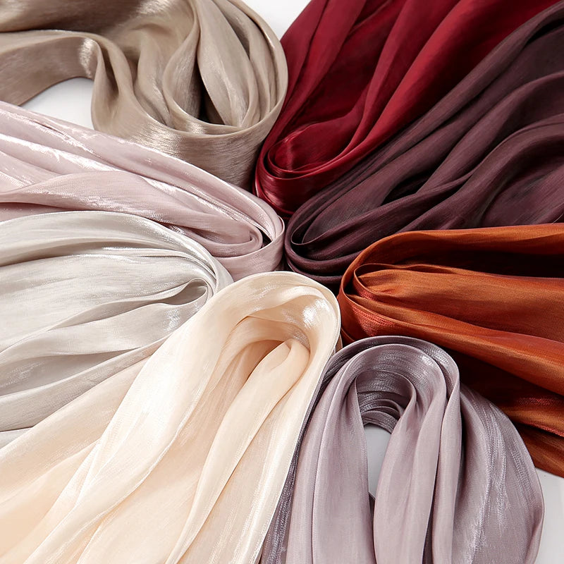 Premium Shimmer Silk Hijab – Lyxig Medine Silk Sjalscarf ✨