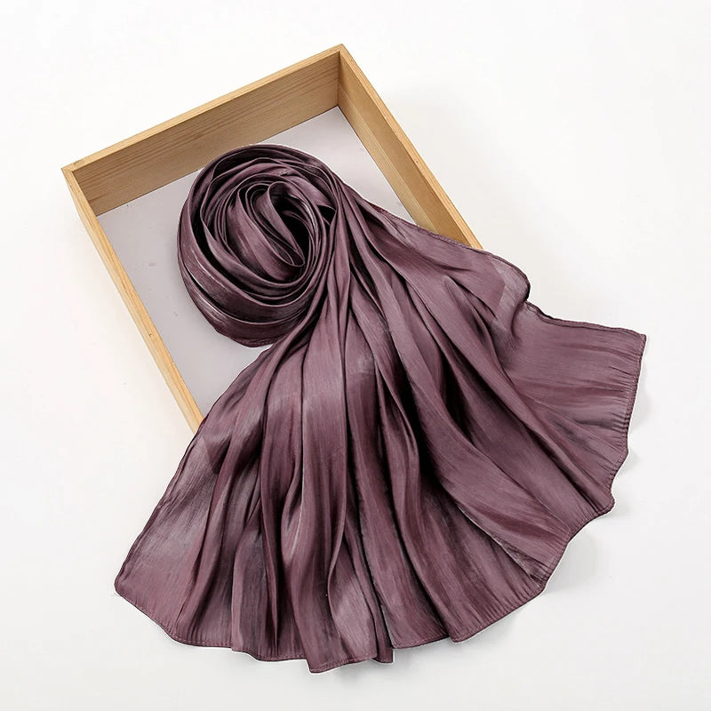 Premium Shimmer Silk Hijab – Lyxig Medine Silk Sjalscarf ✨