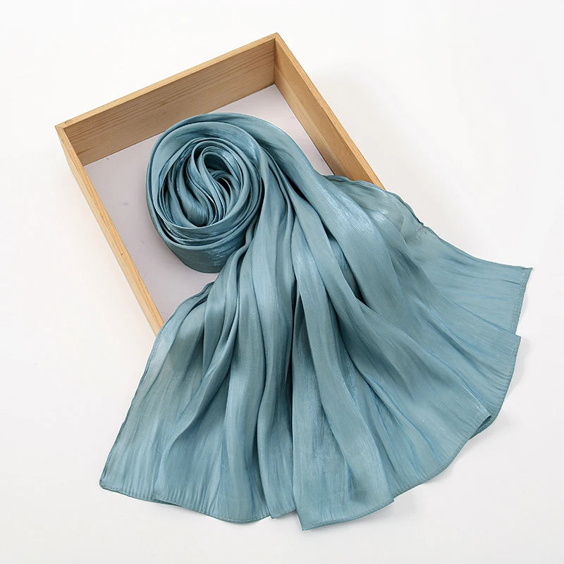Premium Shimmer Silk Hijab – Lyxig Medine Silk Sjalscarf ✨
