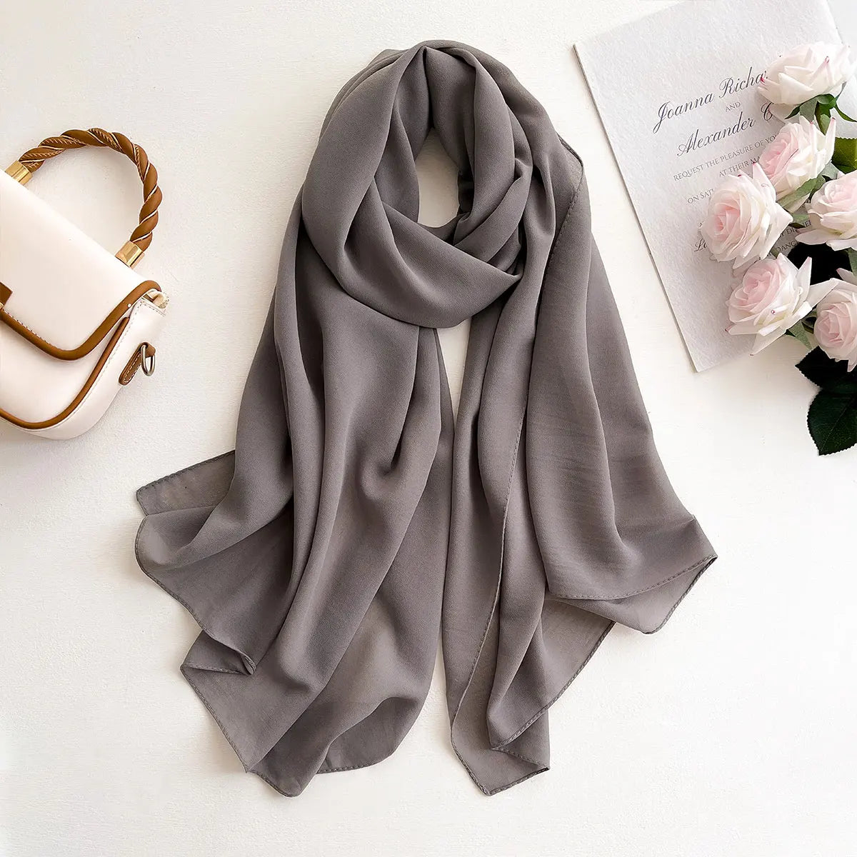 Premium Chiffon Hijab – Lätt & Elegant Sjalscarf