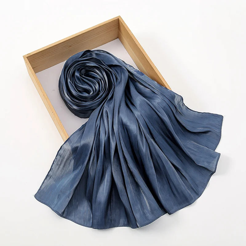 Premium Shimmer Silk Hijab – Lyxig Medine Silk Sjalscarf ✨