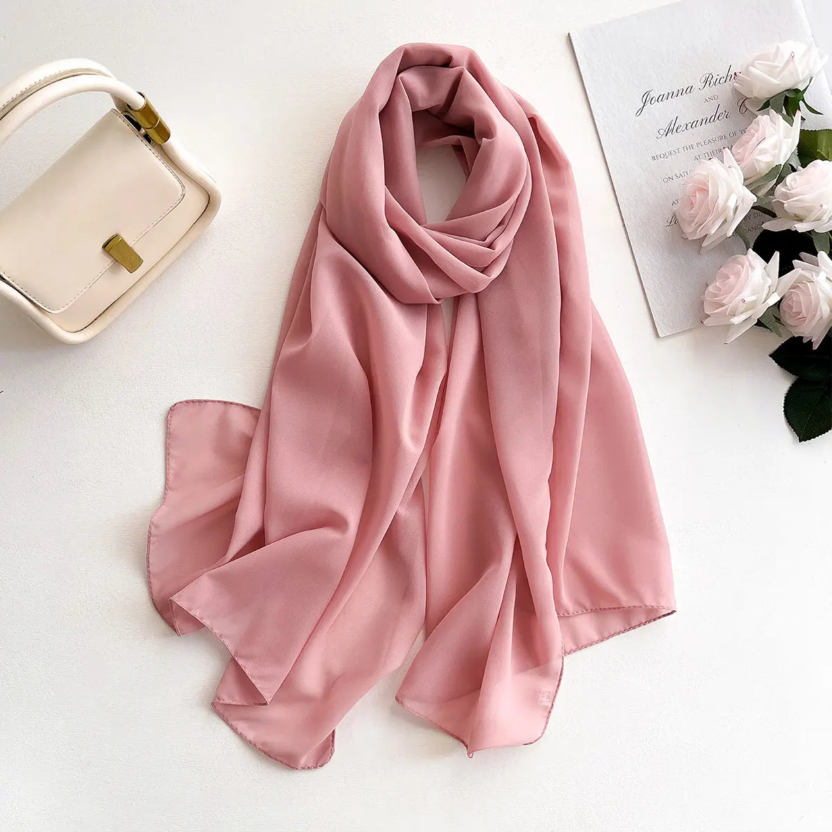 Premium Chiffon Hijab – Lätt & Elegant Sjalscarf