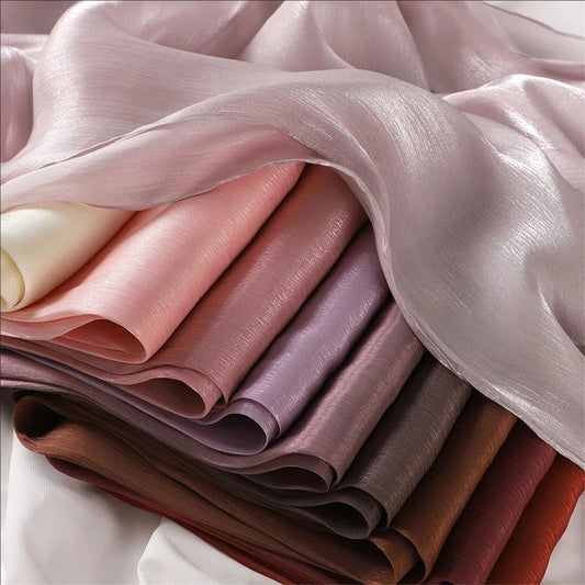 Premium Shimmer Silk Hijab – Lyxig Medine Silk Sjalscarf ✨