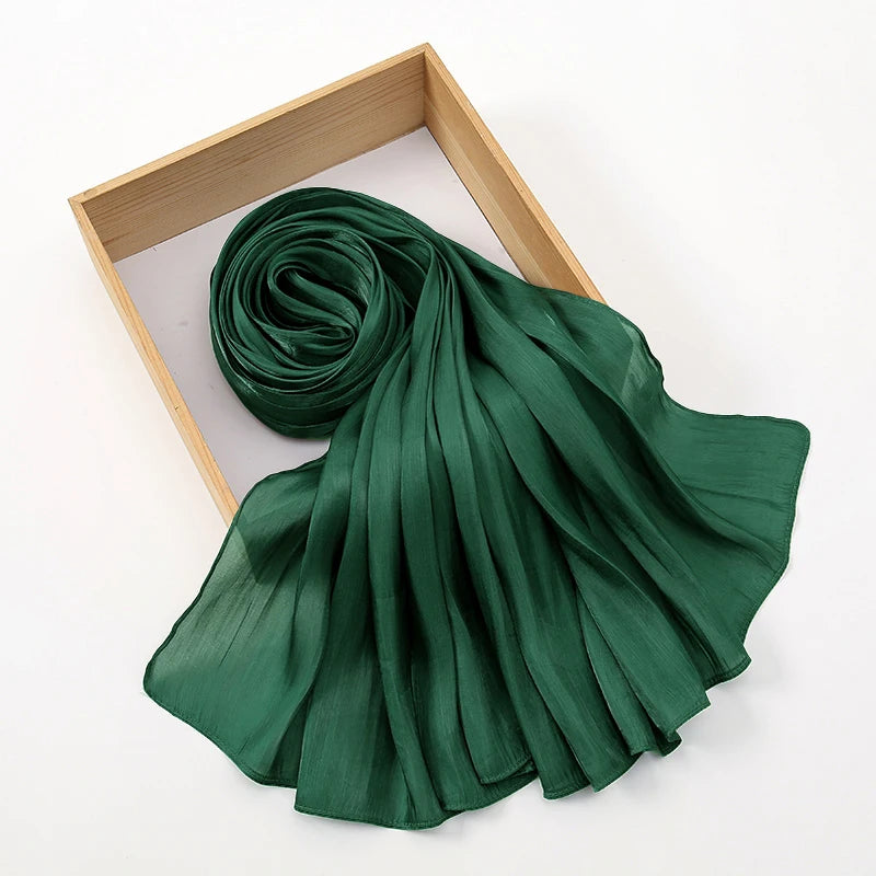 Premium Shimmer Silk Hijab – Lyxig Medine Silk Sjalscarf ✨