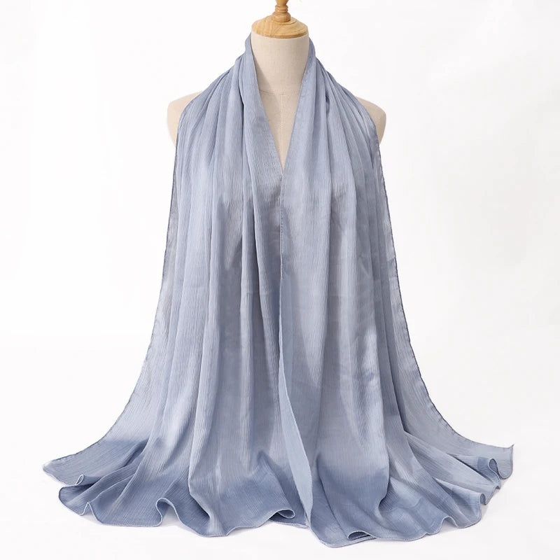 Medine Silk Crinkled Satin Hijab – Elegant & Lyxig Sjalscarf ✨
