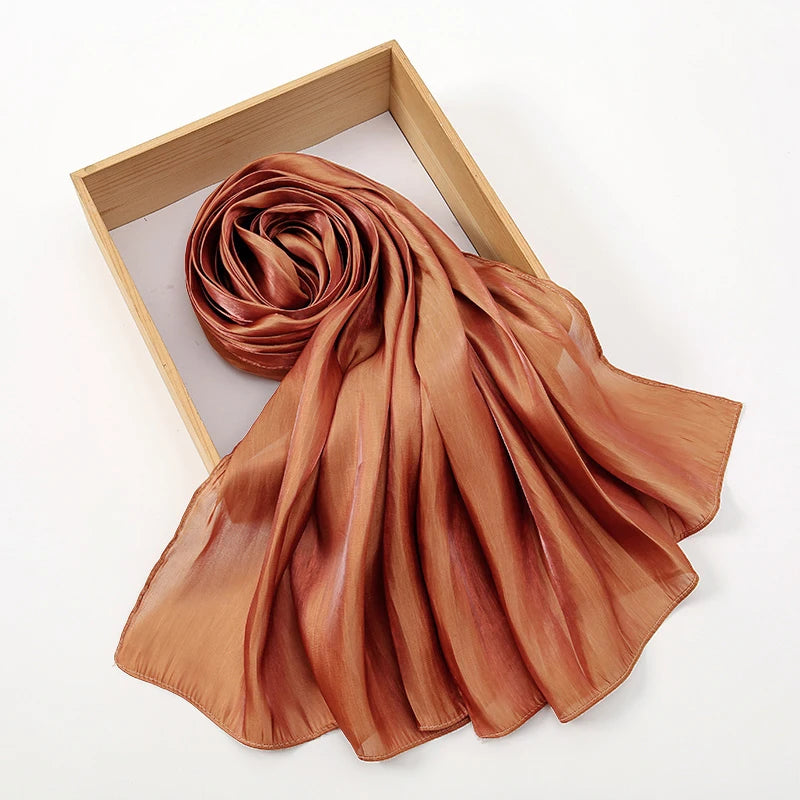 Premium Shimmer Silk Hijab – Lyxig Medine Silk Sjalscarf ✨