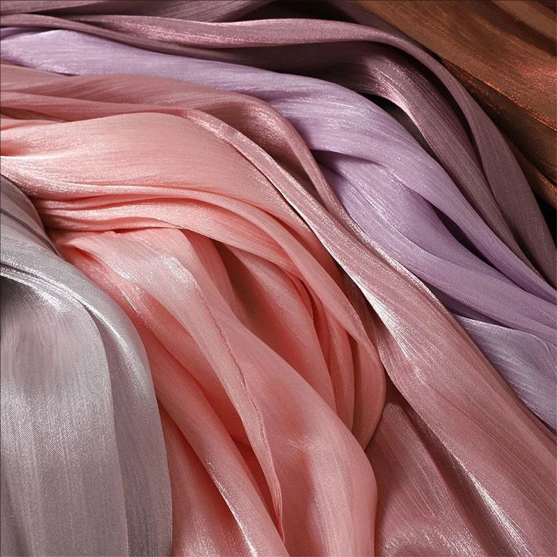 Premium Shimmer Silk Hijab – Lyxig Medine Silk Sjalscarf ✨
