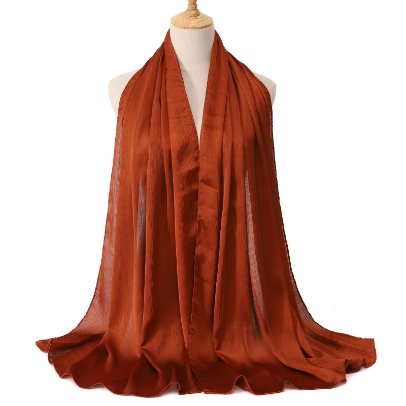 Medine Silk Crinkled Satin Hijab – Elegant & Lyxig Sjalscarf ✨