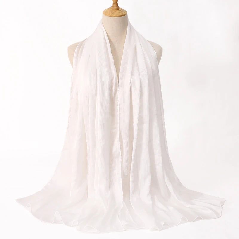 Medine Silk Crinkled Satin Hijab – Elegant & Lyxig Sjalscarf ✨