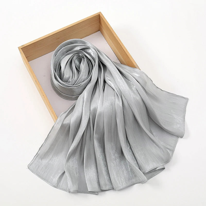 Premium Shimmer Silk Hijab – Lyxig Medine Silk Sjalscarf ✨